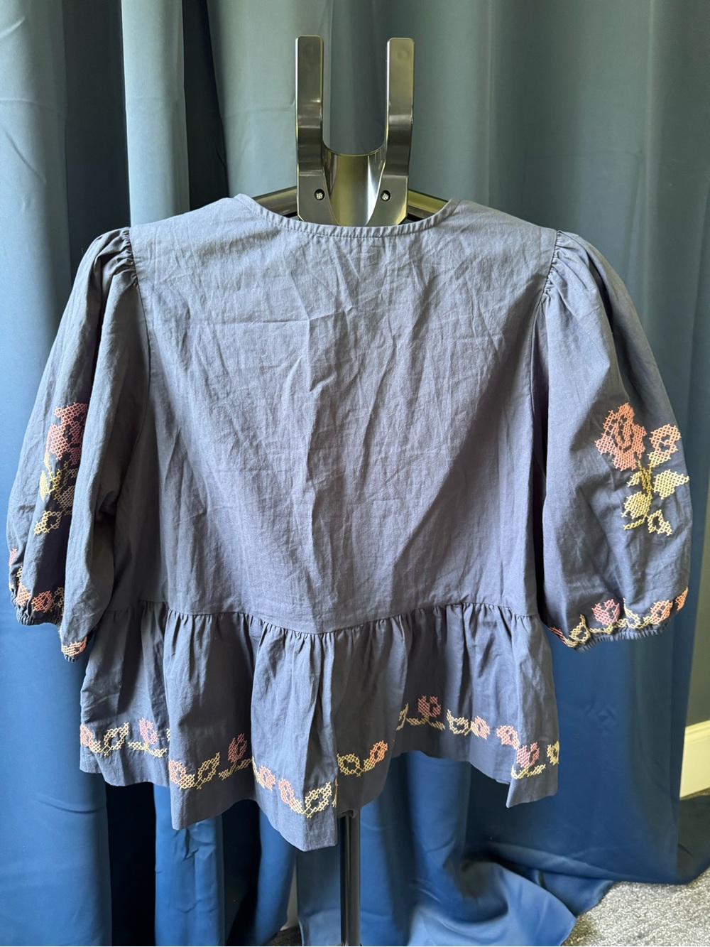 Mable Size Large Slate Blue Cropped Babydoll Peplum Hem Tie Front Embroidered - Picture 3 of 10
